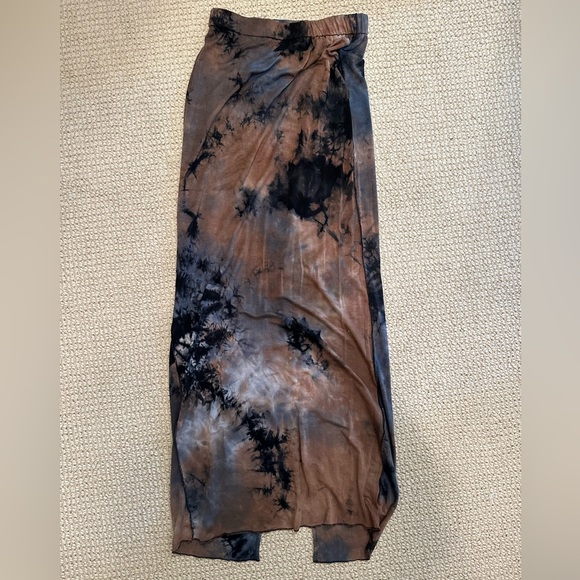 DISSH Dresses & Skirts - DISSH MILLEN BLUE TIE DYE MIDI SKIRT XS